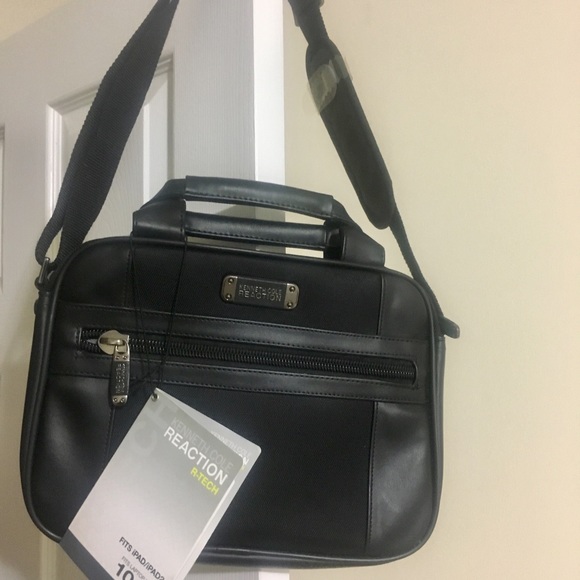 Kenneth Cole Reaction Tablet &Netbook Case. - Picture 2 of 2